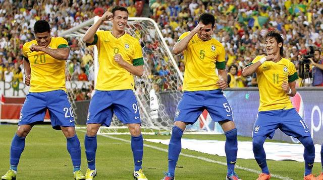 1937582_futbal-brazilia